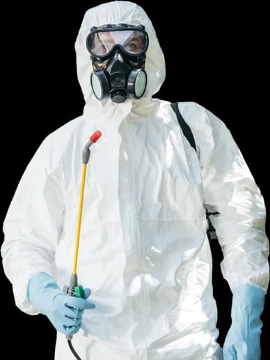 Técnico profesional de IngeCoplag equipado para el control de plagas